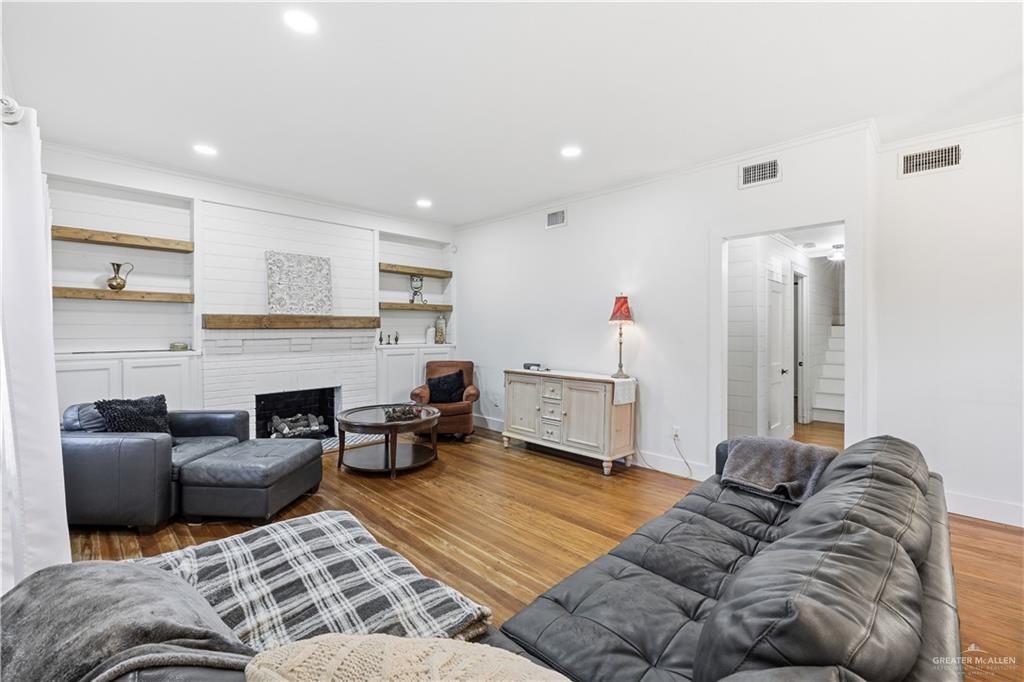 Photo 10 of 602 11th Street