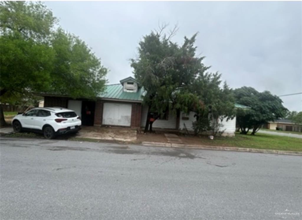 Single Family home at 201 Ricky Crossland Avenue, Elsa, Texas
