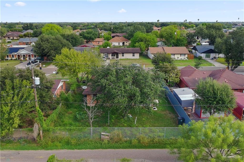 Photo 21 of 924 Greenlawn Street