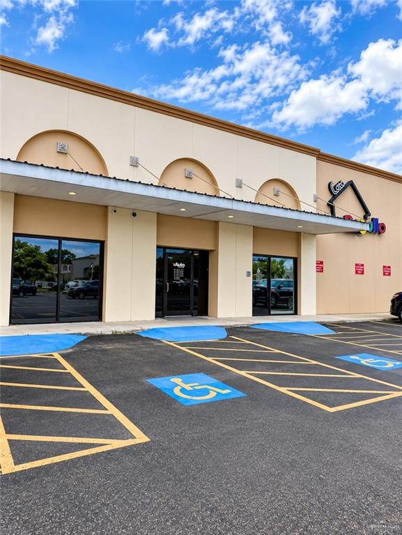Photo 1 of 300 Colonel Rowe Boulevard #B, McAllen