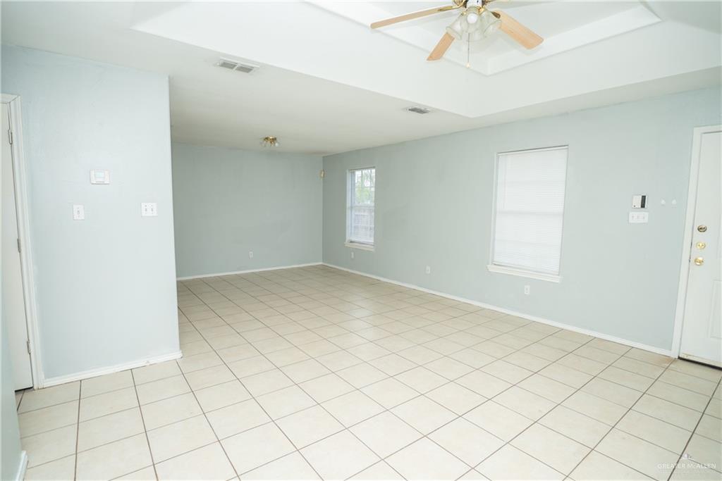 Photo 10 of 619 Oak Street