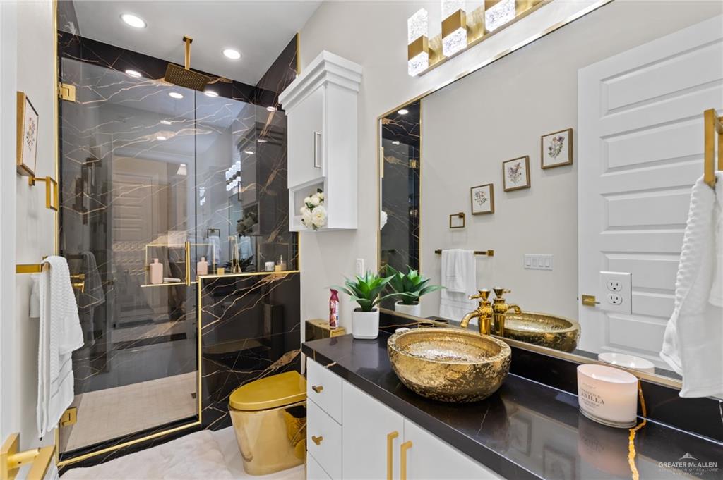 Photo 18 of 424 Palm Shores Boulevard