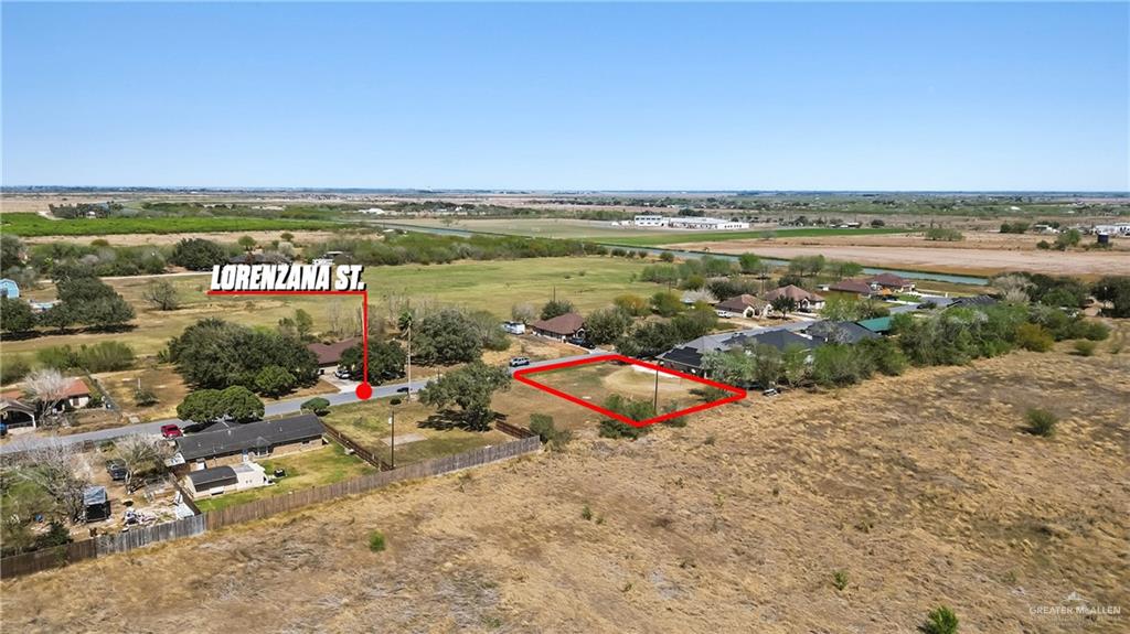 Photo 4 of 517 Lorenzana Street