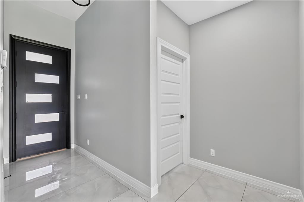 Photo 3 of 3560 Las Brisas Street