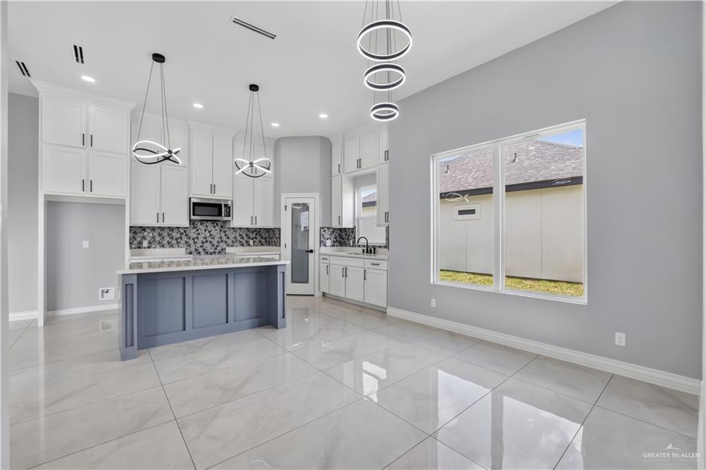 Photo 6 of 3560 Las Brisas Street