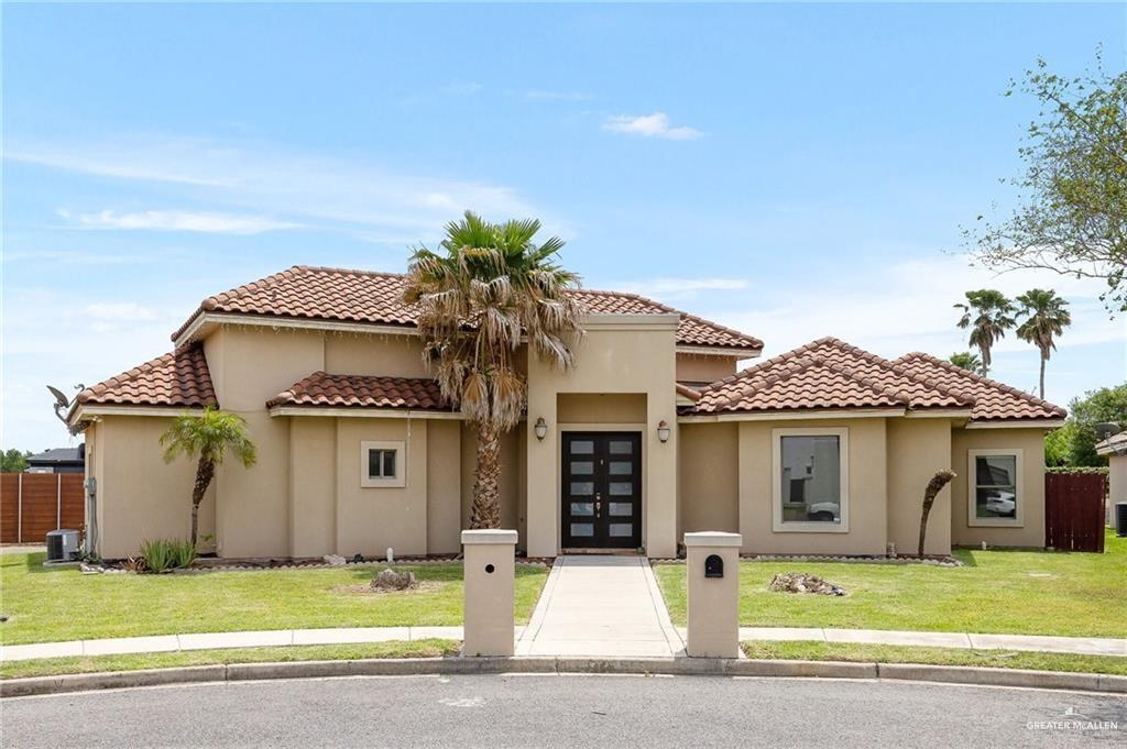 Photo 1 of 1012 Covina Avenue, McAllen