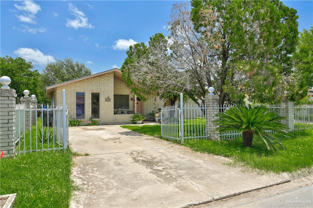 Photo 1 of 710 Padre Avenue, Weslaco
