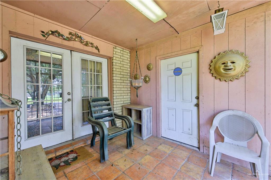 Photo 18 of 710 Padre Avenue