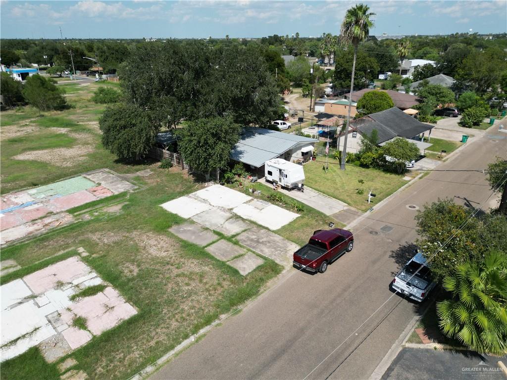 Photo 4 of 109 Mcdonald Avenue