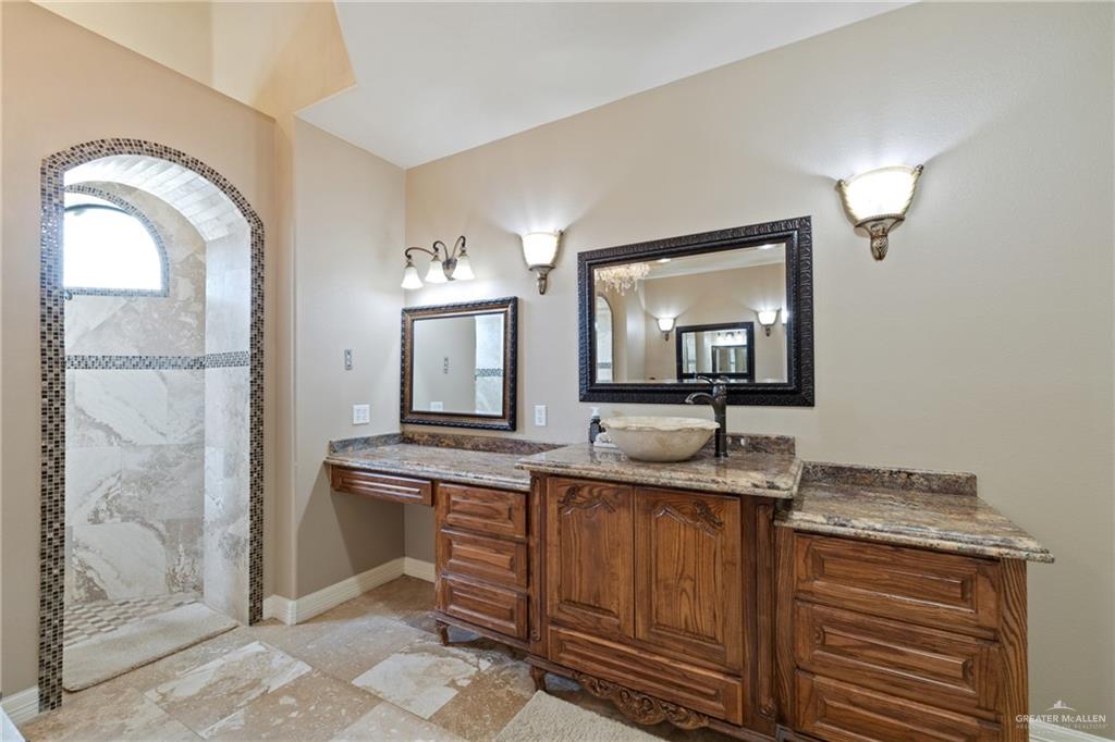 Photo 14 of 22209 Uresti Road