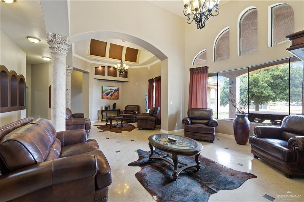 Photo 4 of 22209 Uresti Road