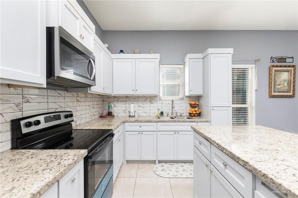 Photo 9 of 208 San Benito Street
