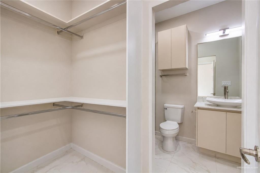 Photo 6 of 4309 Heron Avenue #1