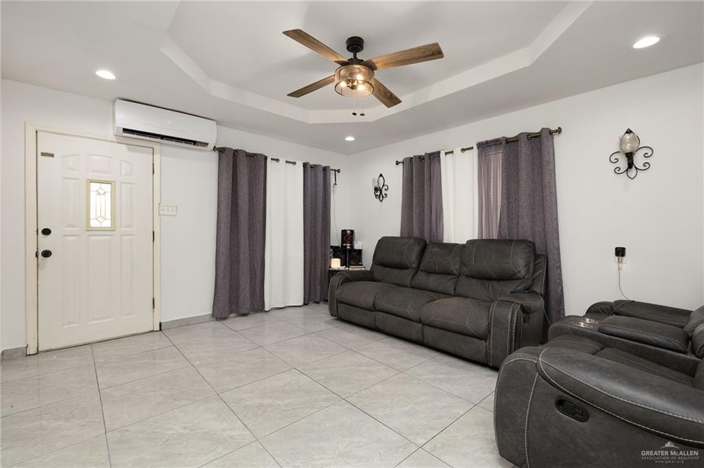 Photo 3 of 207 Danita Jo Street