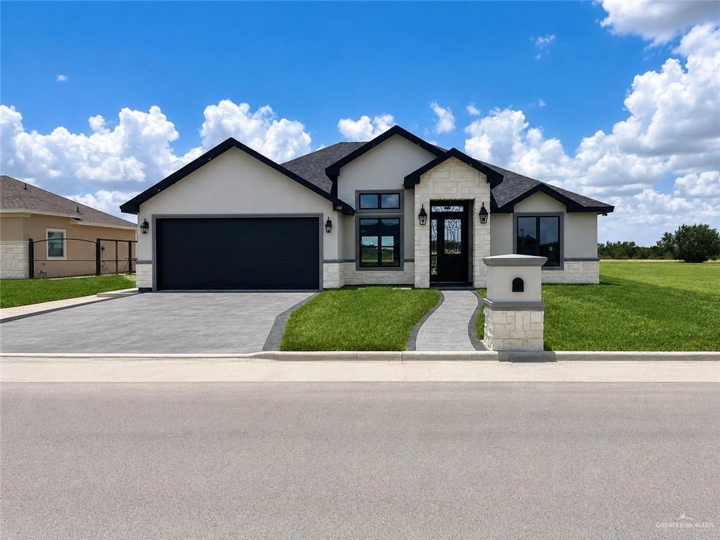 Single Family home at 709 Spruce Street, Rio Grande City, Texas