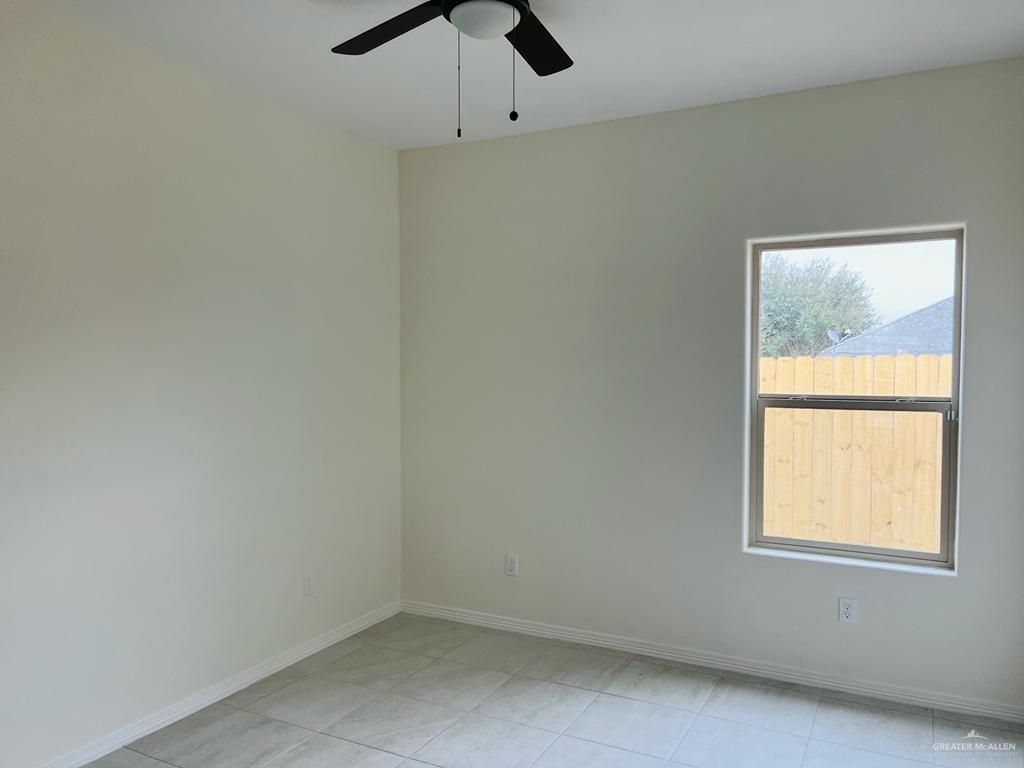 Photo 11 of 1405 Garfield Avenue #3