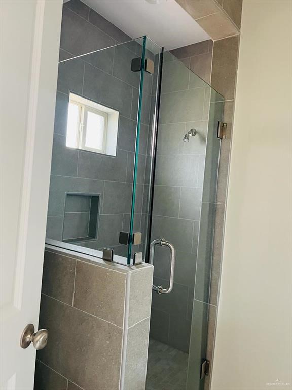 Photo 8 of 1405 Garfield Avenue #3