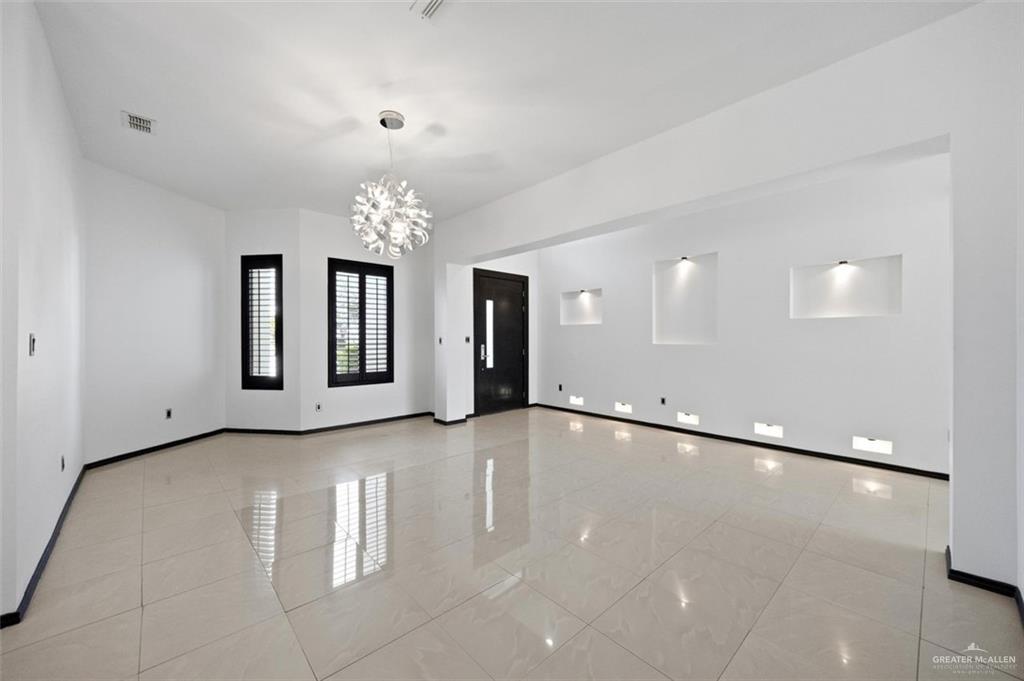 Photo 6 of 2037 45th Street