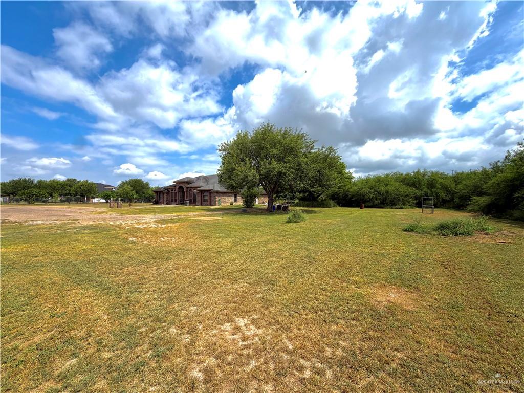 Photo 3 of 604 Val Verde Road
