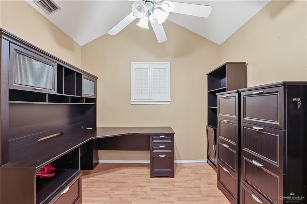 Photo 18 of 3214 Black Oak Lane