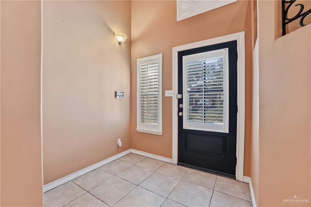 Photo 5 of 3214 Black Oak Lane