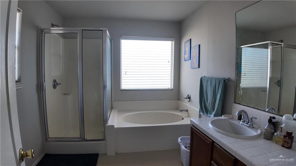 Photo 10 of 3908 Redbird Avenue