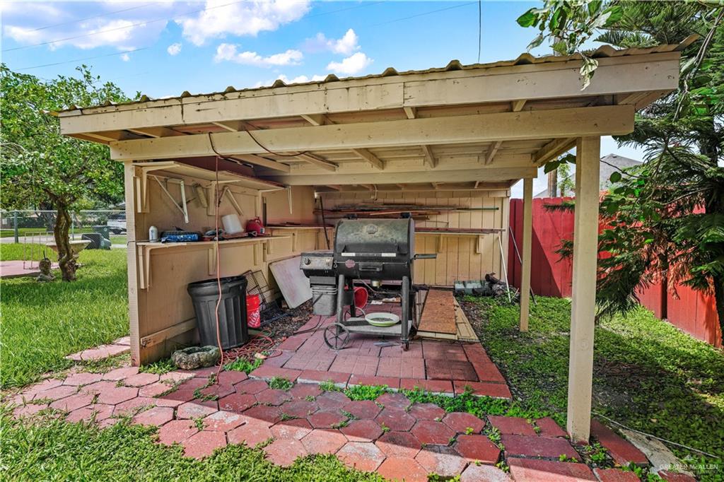 Photo 14 of 302 Rose Marie Street