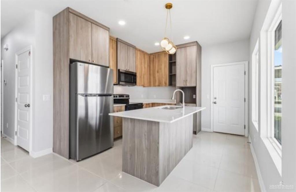 Photo 4 of 4216 Heron Avenue #122