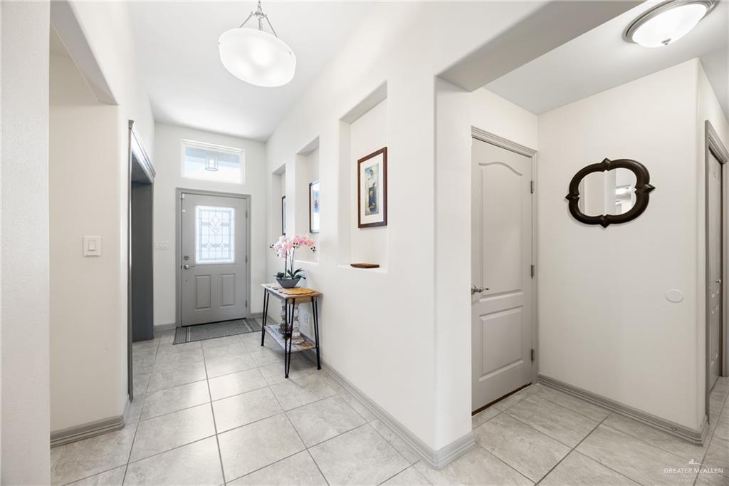 Photo 3 of 3812 Zenaida Avenue