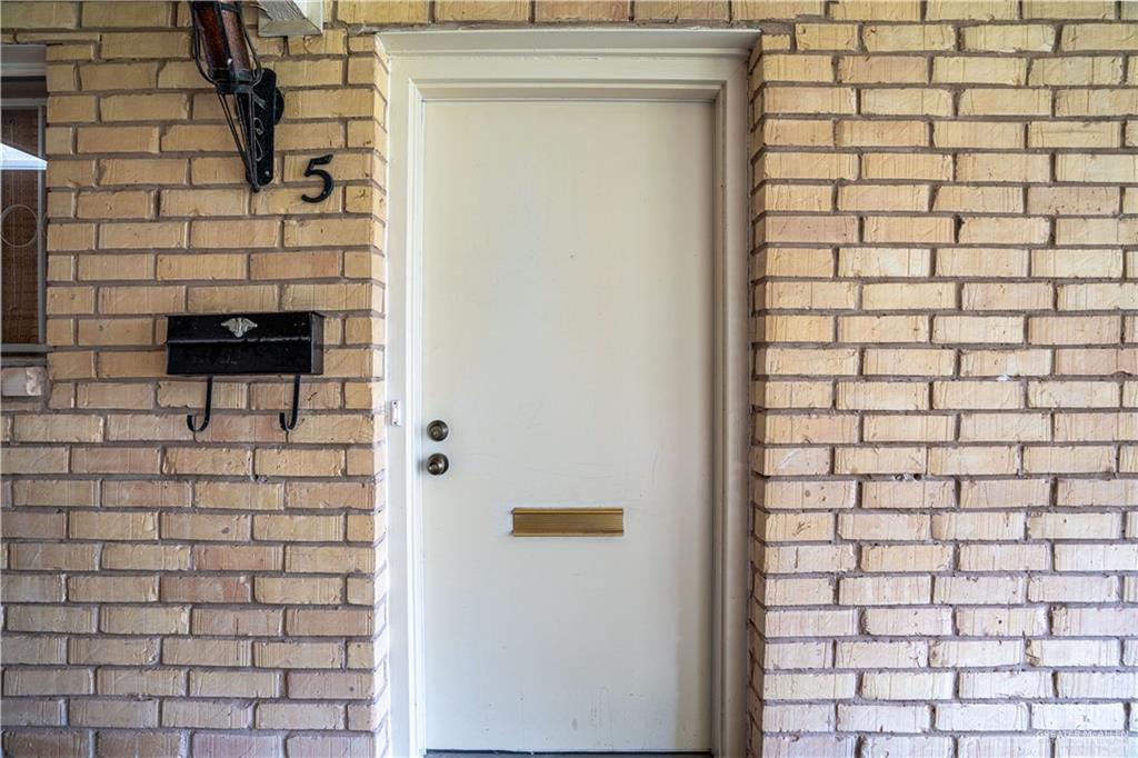 Photo 1 of 100 Yuma Avenue #5, McAllen