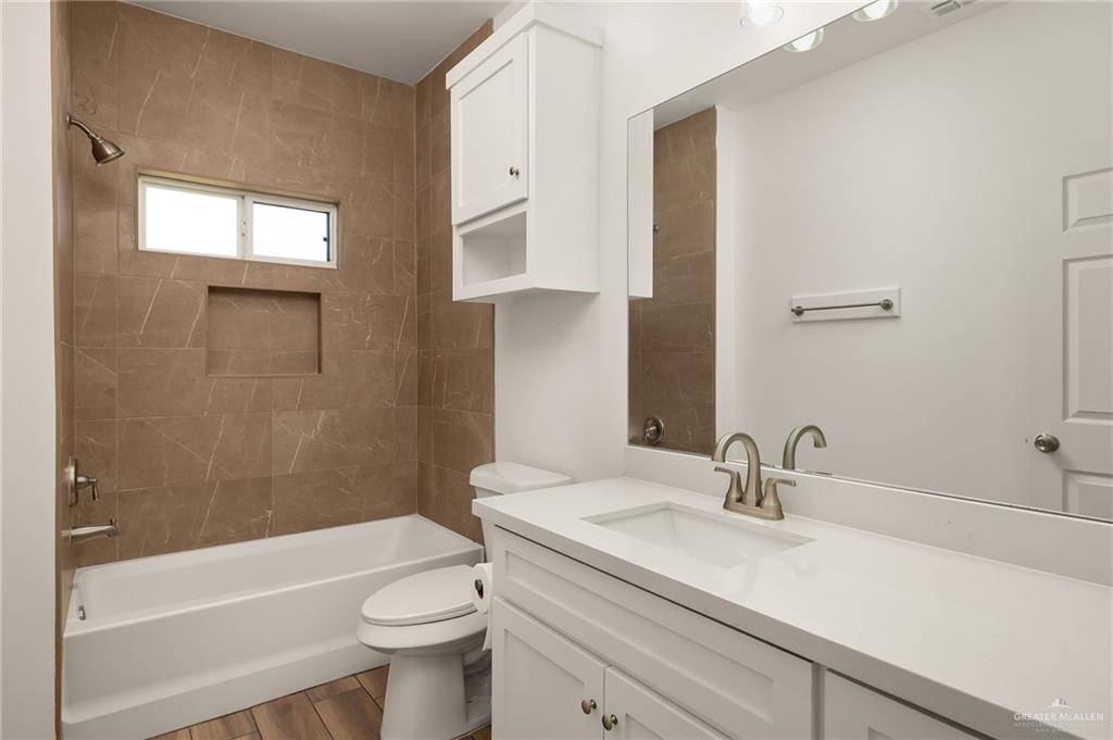 Photo 15 of 2104 San Andrea Street #3