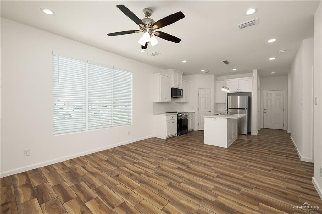 Photo 5 of 2104 San Andrea Street #3