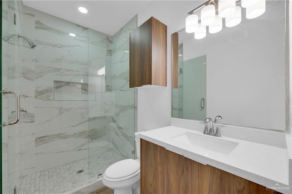 Photo 6 of 2902 Gabriel Street #4