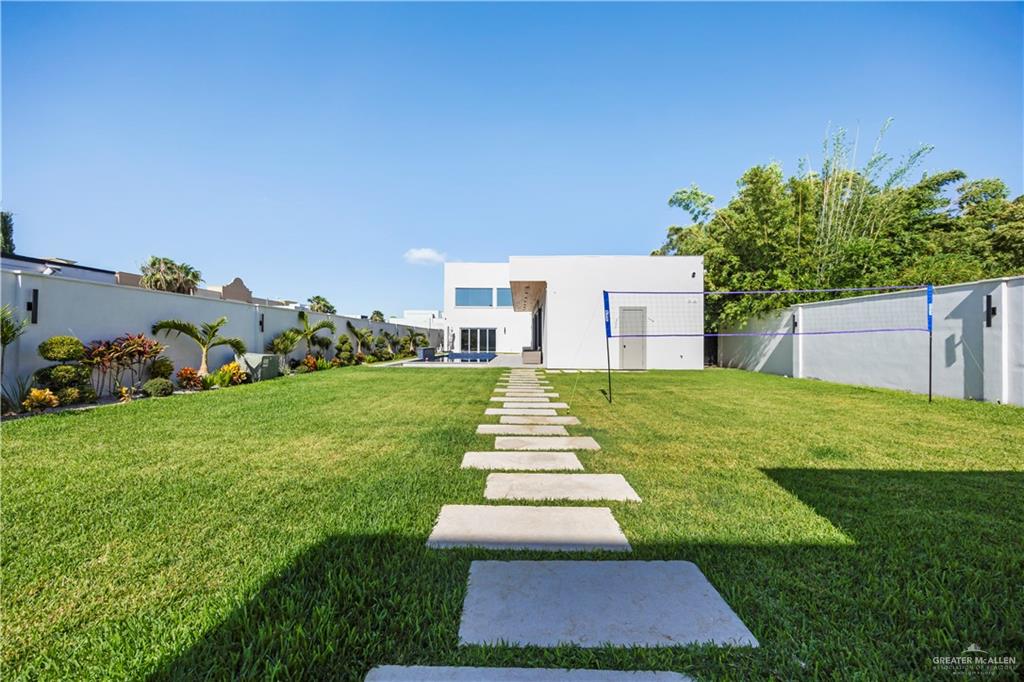 Photo 25 of 200 Grovewood Avenue
