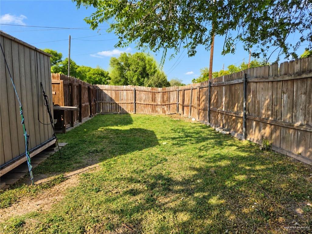 Photo 15 of 690 Bowie Street