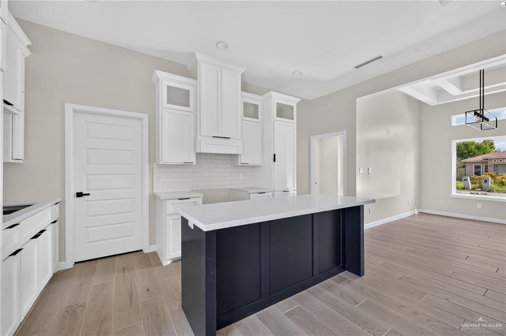 Photo 6 of 7006 La Mora Street