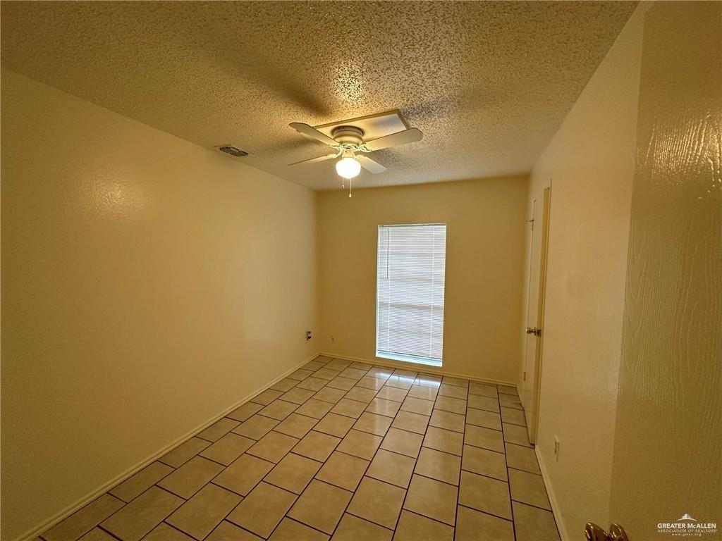 Photo 13 of 2916 Cynthia Street