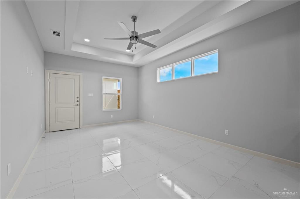 Photo 3 of 719 Coves Lane #2