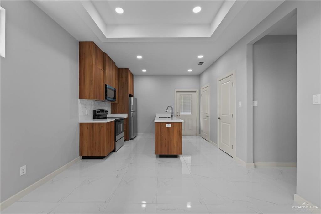 Photo 4 of 719 Coves Lane #2