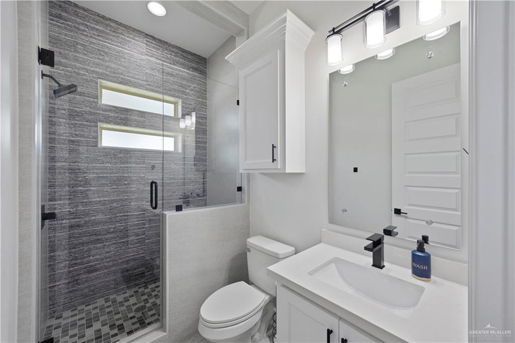 Photo 15 of 1207 Berkeley Street