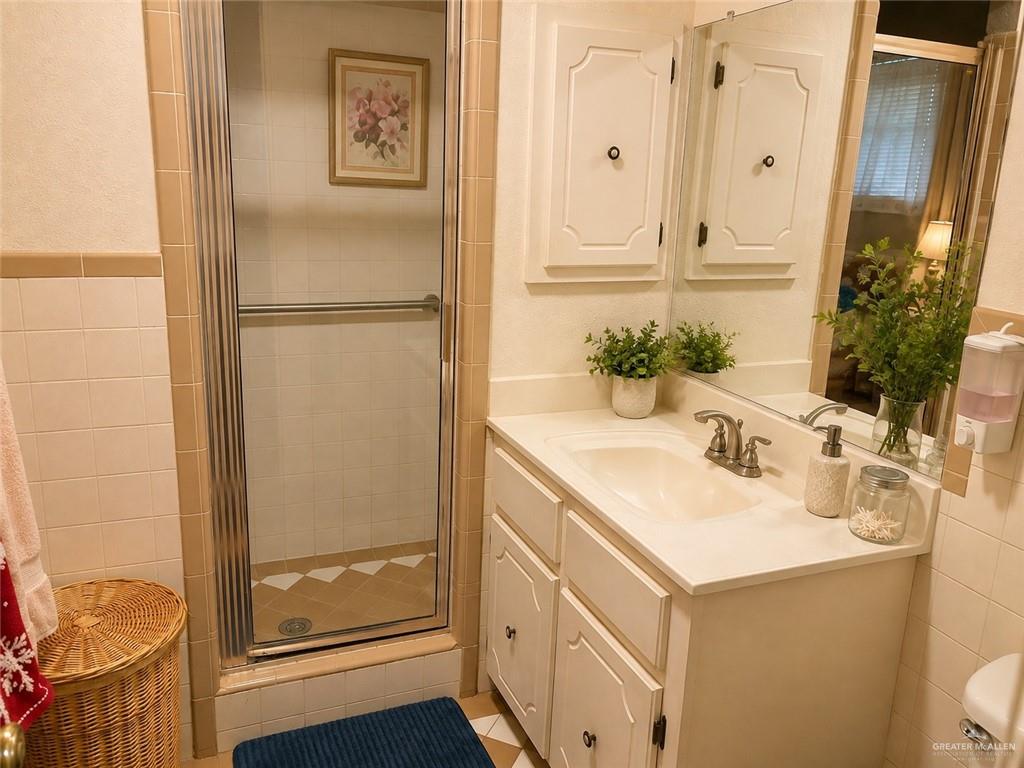 Photo 9 of 2723 Rhett Drive