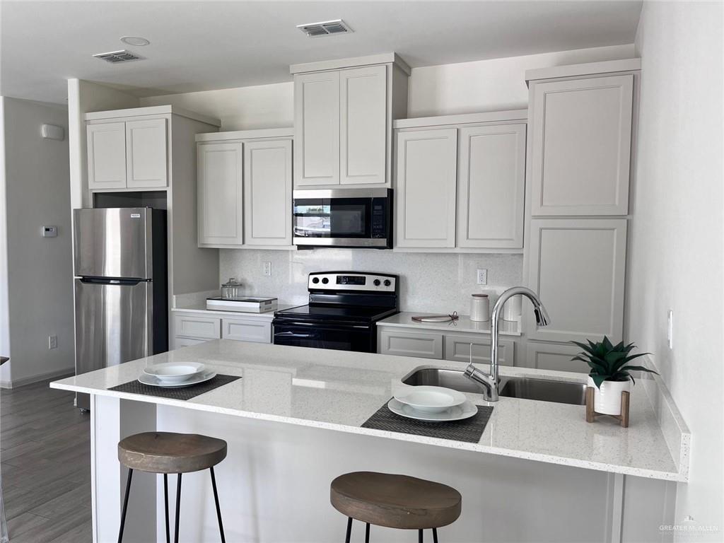 Photo 6 of 1205 Shavano Drive #1