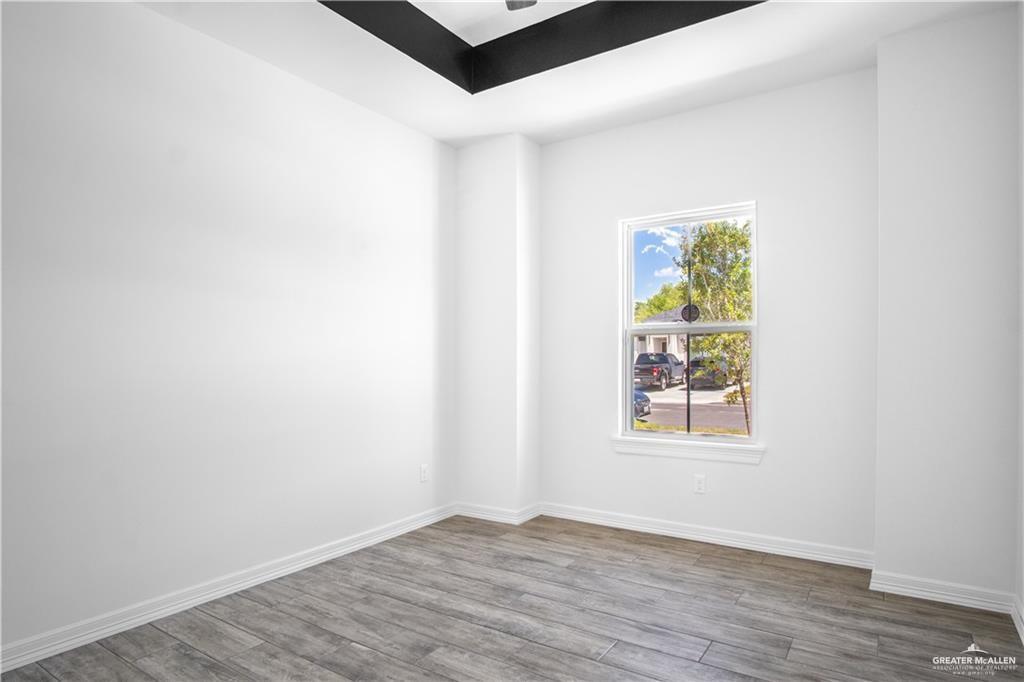 Photo 14 of 3625 Diamondhead Avenue