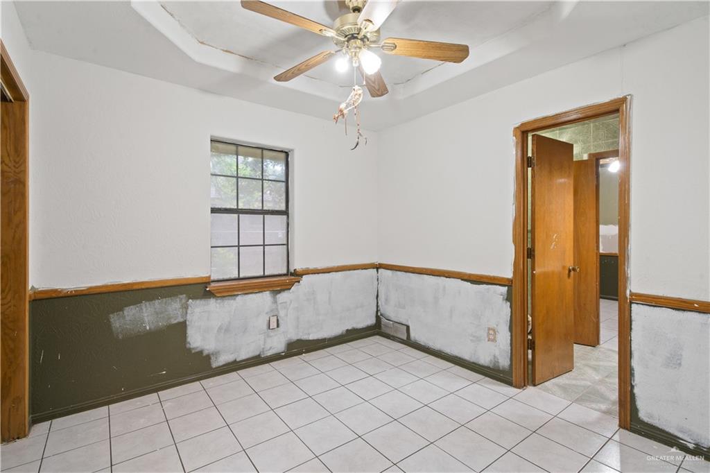 Photo 11 of 210 Santos Ramirez Street