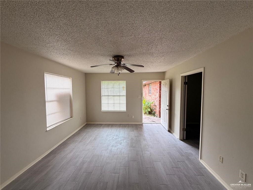Photo 4 of 2417 Tamarack Avenue #C