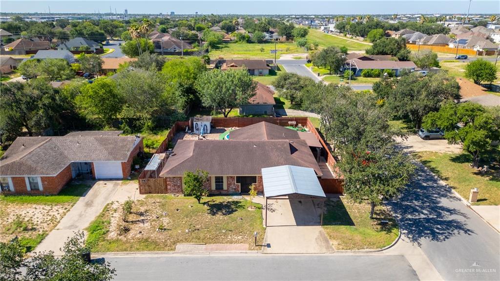 Photo 16 of 2525 Falcon Avenue
