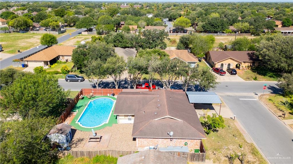 Photo 21 of 2525 Falcon Avenue