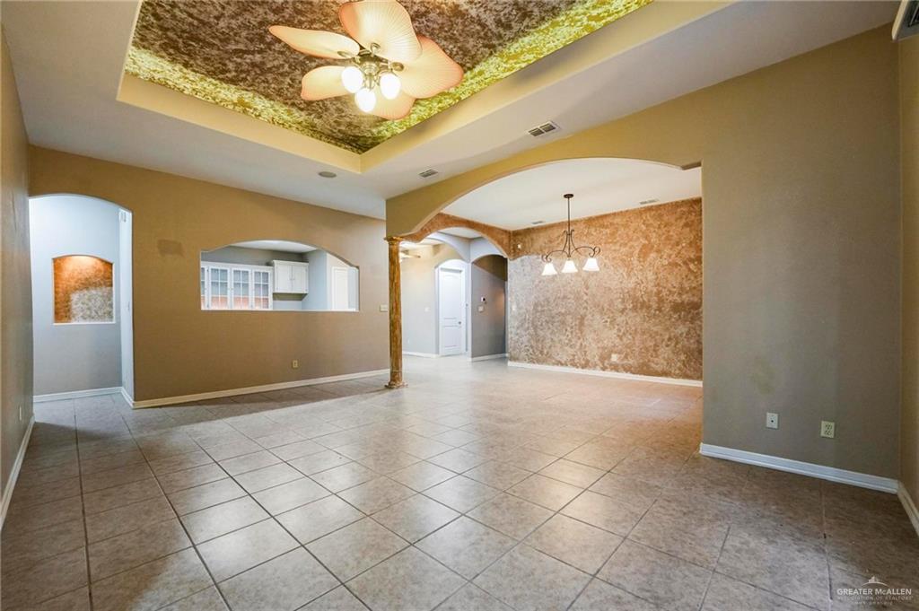 Photo 5 of 1510 Calle Espana Avenue