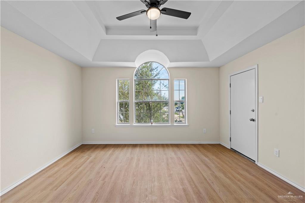 Photo 11 of 716 Bugambilia Avenue