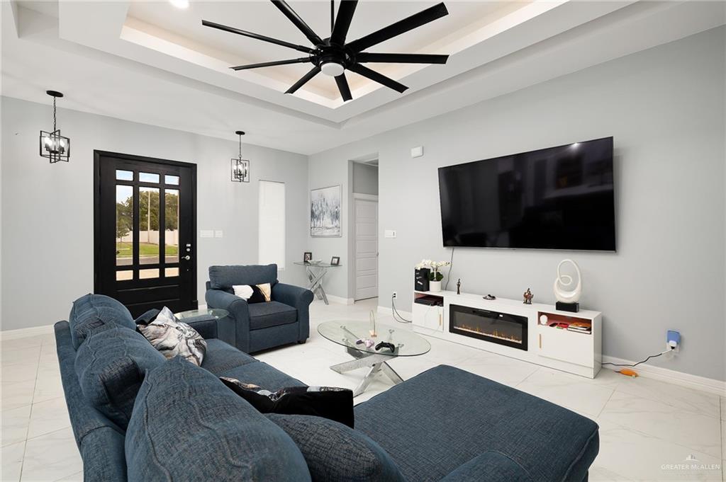 Photo 3 of 1109 Lorelai Drive